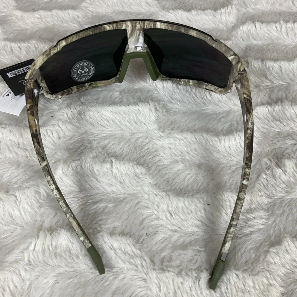 Realtree Sunscape Camo Multicolored Sunglasses APX UV400 Hunting Fishing Boating